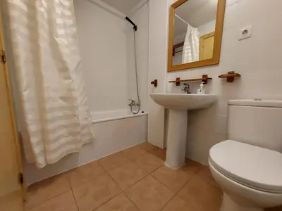 Un baño de CHECK IN CASAS Pirita