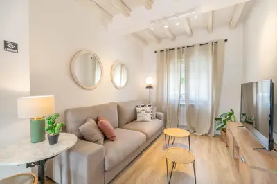 Una televisión o centro de entretenimiento en Acogedora casa para familias a 15 min de Bardenas