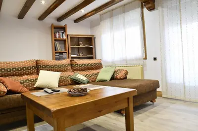 Zona de estar de La casa del aguador en Alfaro, Senda Viva y Rutas BTT