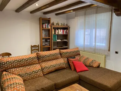 Zona de estar de La casa del aguador en Alfaro, Senda Viva y Rutas BTT