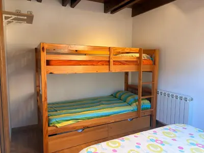 Cama o camas de una habitación en Cocina moderna, bajo cubierta rústico- Comodidad máxima - Erta 3