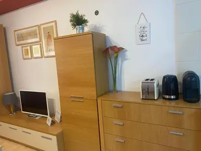 Una cocina o zona de cocina en Apartamentos Alcañiz, Santa María, 3