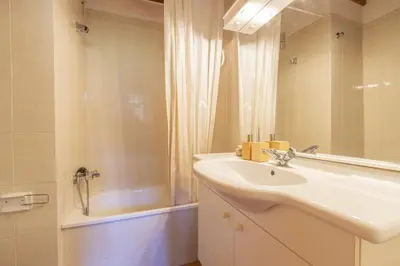 Un baño de La Cabanyeta de la Vall de Boí