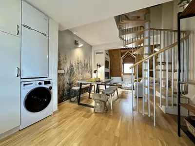 Una cocina o zona de cocina en La Glera. En el centro de Sallent de Gállego