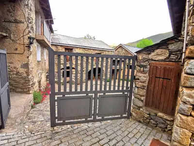 Plano de Casa Rural con patio y BBQ en La Vall de Boí