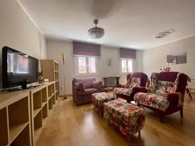 Una televisión o centro de entretenimiento en ENTRELASVIÑAS