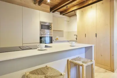 Una cocina o zona de cocina en Luderna - Dúplex Aiguamog