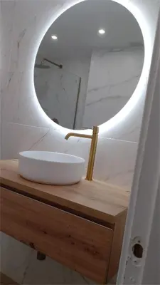 Un baño de bonito piso zonas 1'5 del centro