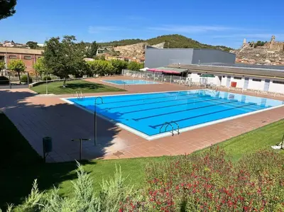 Piscina en o cerca de Cal Josep del Moto - Castelló de Farfanya