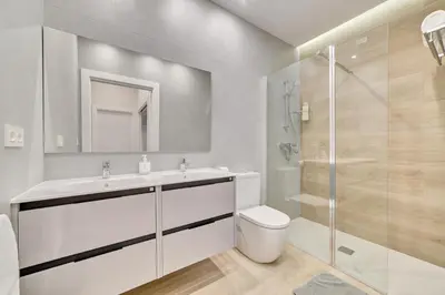 Un baño de Apartamento Pamplona Prime by Clabao