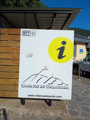 Certificado, premio, señal o documento que está expuesto en Apartamento con vistas