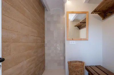 Plano de Torre Lolita - House in Lleida for 8 with pool and tennis court