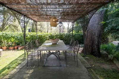 Jardín al aire libre en Torre Lolita - House in Lleida for 8 with pool and tennis court