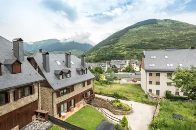 Vista general de una montaña o vista desde el apartamento