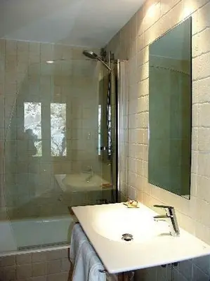 Un baño de Hotel-Restaurante Badain