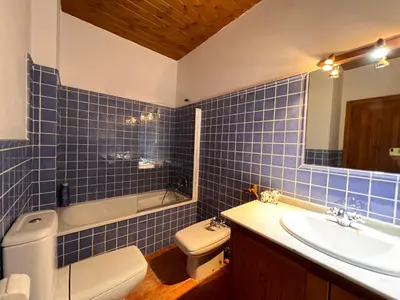 Un baño de El Raconet d'Espot - L'Amfitriona