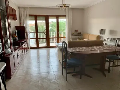 Zona de estar de La Puerta de la Bardena N e g r a, ideal para visitar las Bardenas Reales y Sendaviva