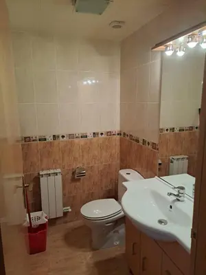 Un baño de Dúplex de muntanya en zona verda a Escaló