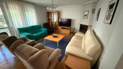 Zona de estar de Casa chalet jardín particular Ideal Grupos y familias