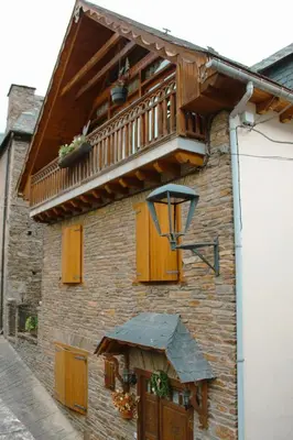 Edificio en el que se encuentra la casa o chalet