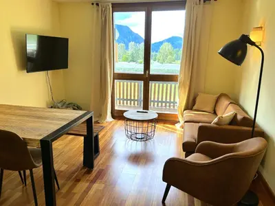Una televisión o centro de entretenimiento en Apartament d'estil pirineic amb vistes úniques by RURAL D'ÀNEU