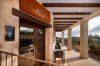 Un balcón o terraza de Hotel Vinoteca Alquezar - Adults Only -
