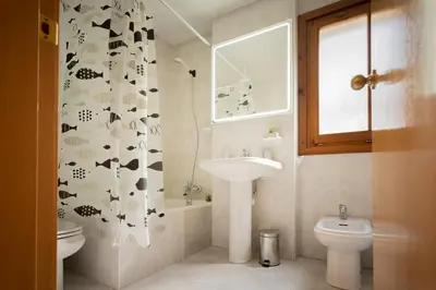 Un baño de Orhitxikina