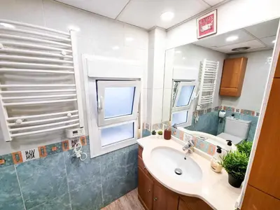 Un baño de Las Fuentes del Pilar ComoTuCasa