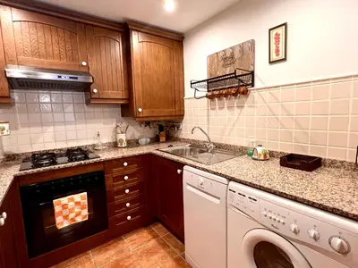 Una cocina o zona de cocina en Apartamento Sol de Espot - L'Amfitriona