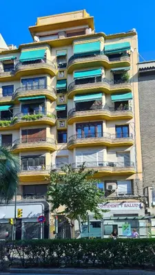 Edificio en el que se encuentra el apartamento