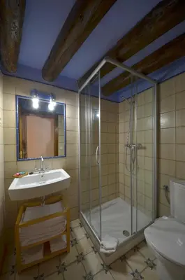Un baño de Casa Rural Urbe