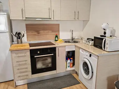 Una cocina o zona de cocina en Boutique 2 apartamento Ave centro Lleida
