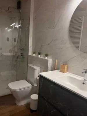 Un baño de Apartamentos Turísticos: Tu casa en Sahún