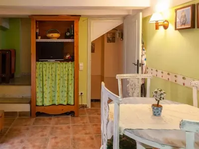Una televisión o centro de entretenimiento en Apartaments La Clotxa - Prat de Comte