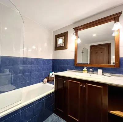 Un baño de Cal Berg, Acogedor apartamento en Garòs cerca de Baqueira by Eth Flòc