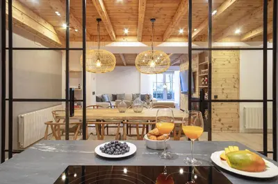 Comida en o cerca de este apartamento