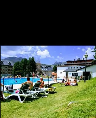 Piscina en o cerca de Formigal Valle del tena Rural Home