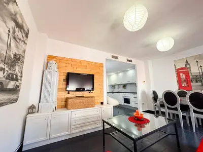 Una cocina o zona de cocina en MEQUEDO CALDEREROS 25