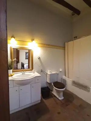 Un baño de Ca l'Aleixa Rooms