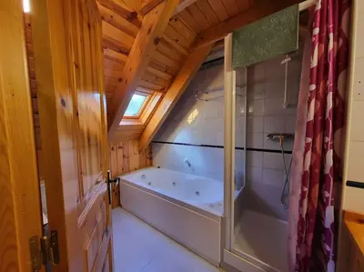 Un baño de Duplex en la Vall de Boí, plena naturaza