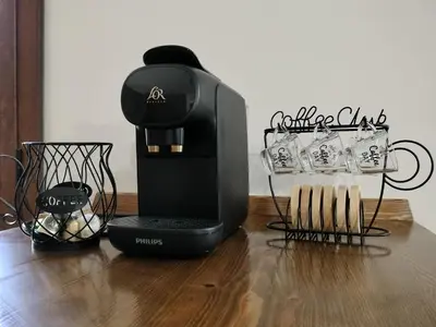 Utensilios para hacer té y café en Apartamento Peña Cortada
