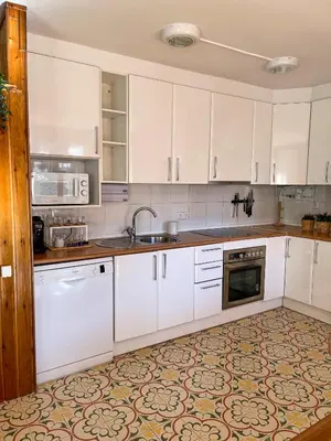 Una cocina o zona de cocina en Apartamento familiar en el centro de Benasque con terraza