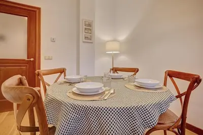 Plano de Apartamento El Cuarto Rey by Clabao