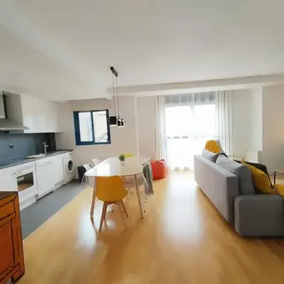 Ventanal de Saras Petfriendly Garaje Trastero y Chimenea - Arafita Apartamentos