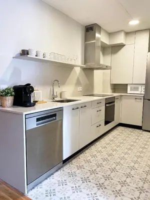 Una cocina o zona de cocina en Apartamento en el centro de Benasque con piscina