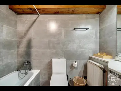 Un baño de CASA SAUTARETH de Alma de Nieve