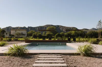 Paisaje cerca of this country house