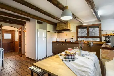 Una cocina o zona de cocina en Alojamiento la Atalaya de Araguas
