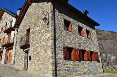 Edificio en el que se encuentra la casa o chalet