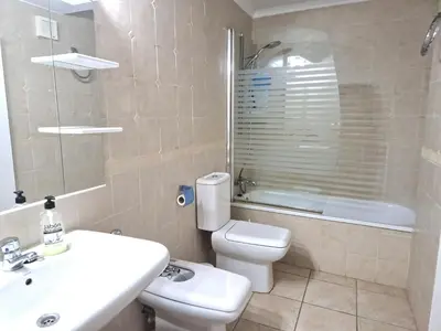 Un baño de Dúplex familiar i amb vistes al centre d’Esterri by RURAL D'ÀNEU